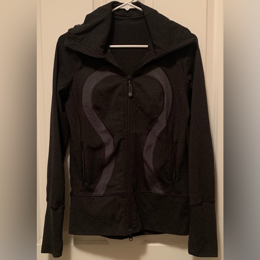 Lululemon Women’s Gray Hoodie